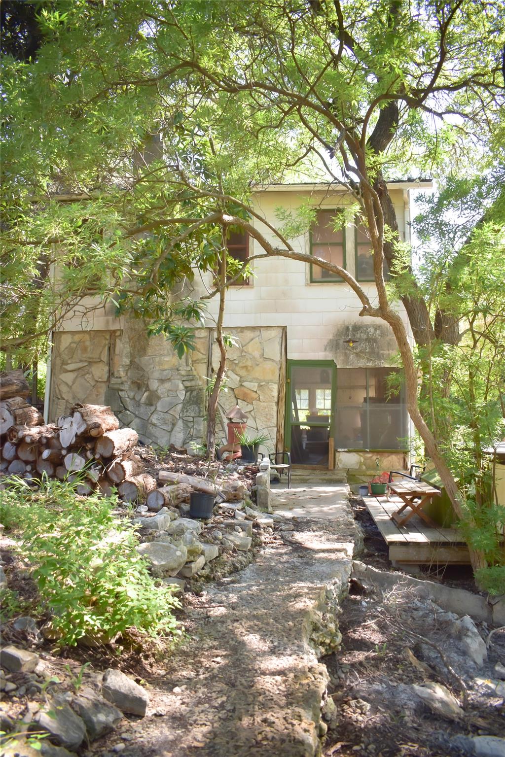 245 Bluff End RD