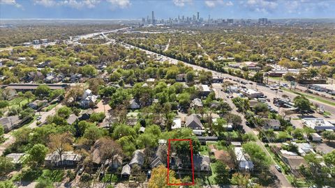 Tiny photo for 907 E 53rd ST, Austin, TX 78751 (MLS # 5508425)