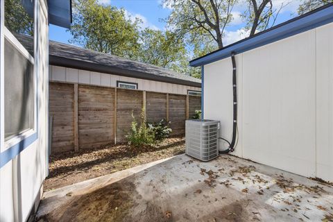 Tiny photo for 907 E 53rd ST, Austin, TX 78751 (MLS # 5508425)