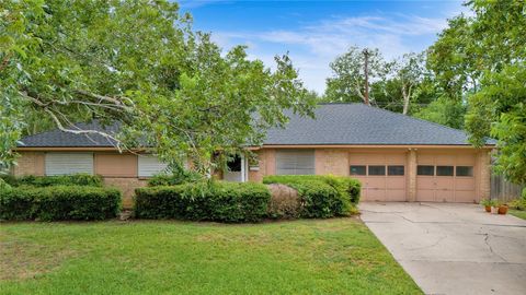 5724 Wellington DR Austin TX 78723