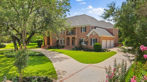 Photo of 3608 Woodcutters WAY, Austin, TX 78746 (MLS # 8392201)