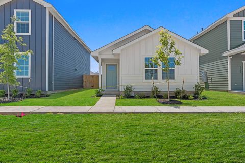 Photo of 320 Nizao LN, Bastrop, TX 78602 (MLS # 1781618)