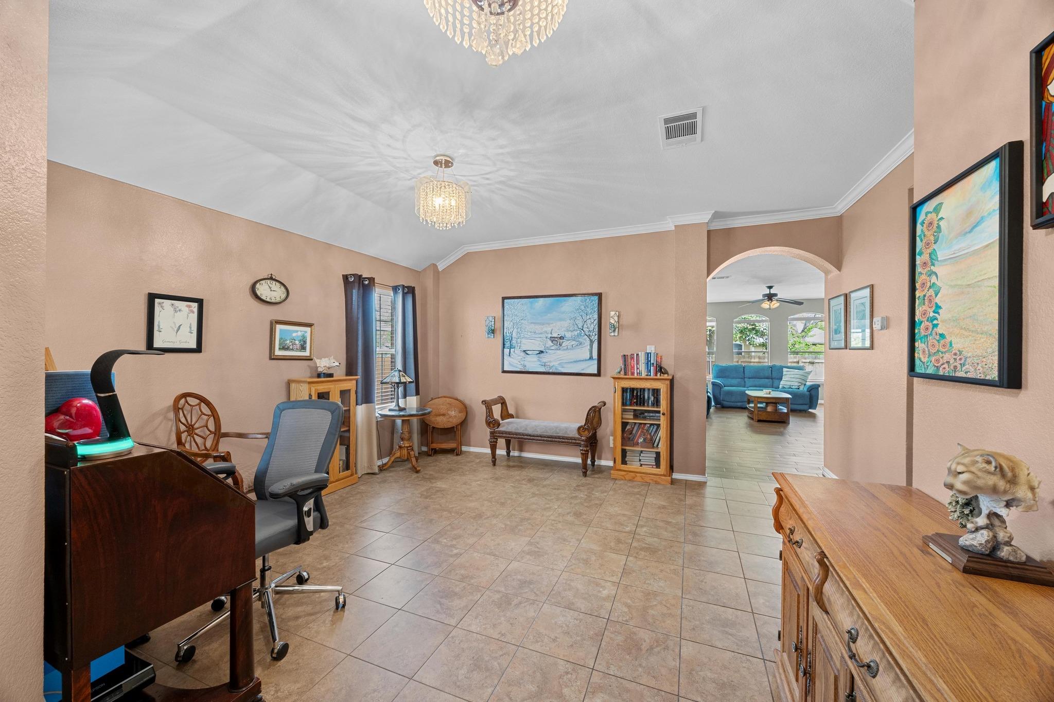 2312 Mcgregor LN