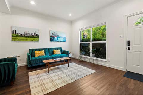 Tiny photo for 835 E Oltorf ST, Austin, TX 78704 (MLS # 7060962)