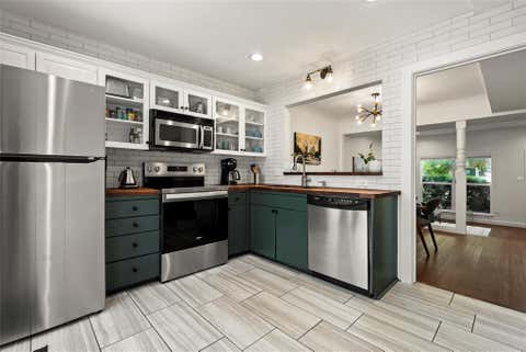 Tiny photo for 835 E Oltorf ST, Austin, TX 78704 (MLS # 7060962)