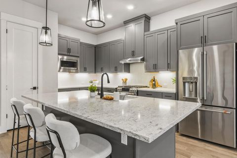 Photo of 2929 Moreno ST, Austin, TX 78723 (MLS # 5303846)