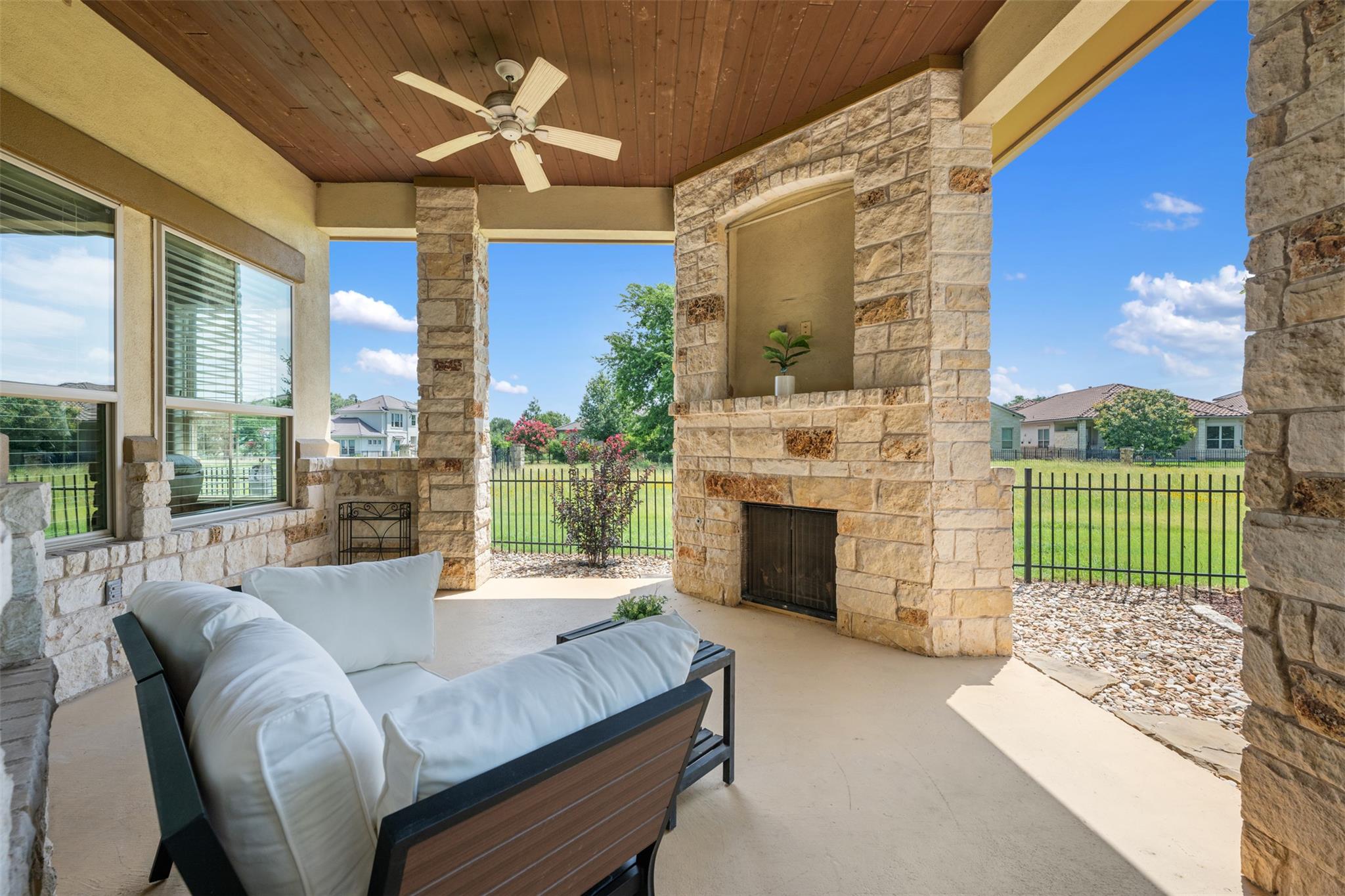 109 Limestone DR