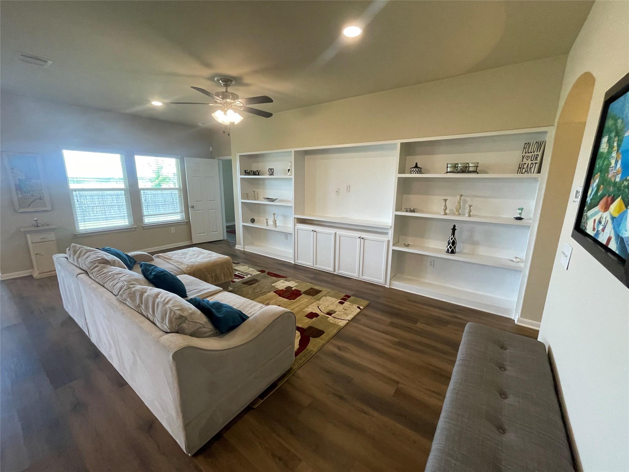 301 Teron DR