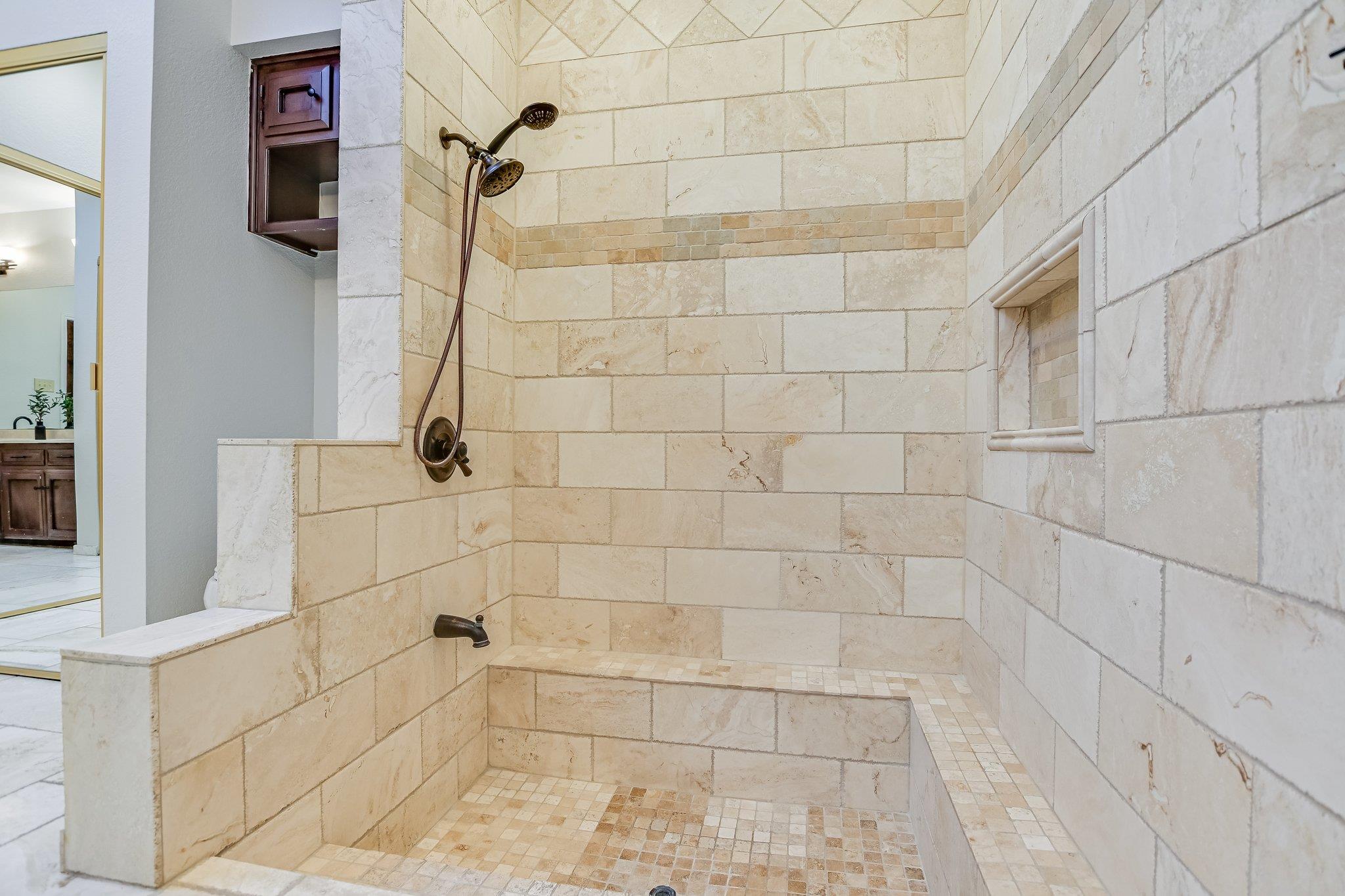 Austin, Texas 78734, United States, 3 Bedrooms Bedrooms, ,2 BathroomsBathrooms,Residential,Active,179486