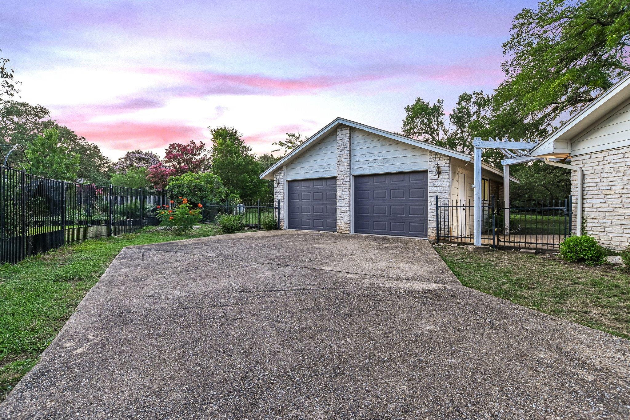 Austin, Texas 78734, United States, 3 Bedrooms Bedrooms, ,2 BathroomsBathrooms,Residential,Active,179486