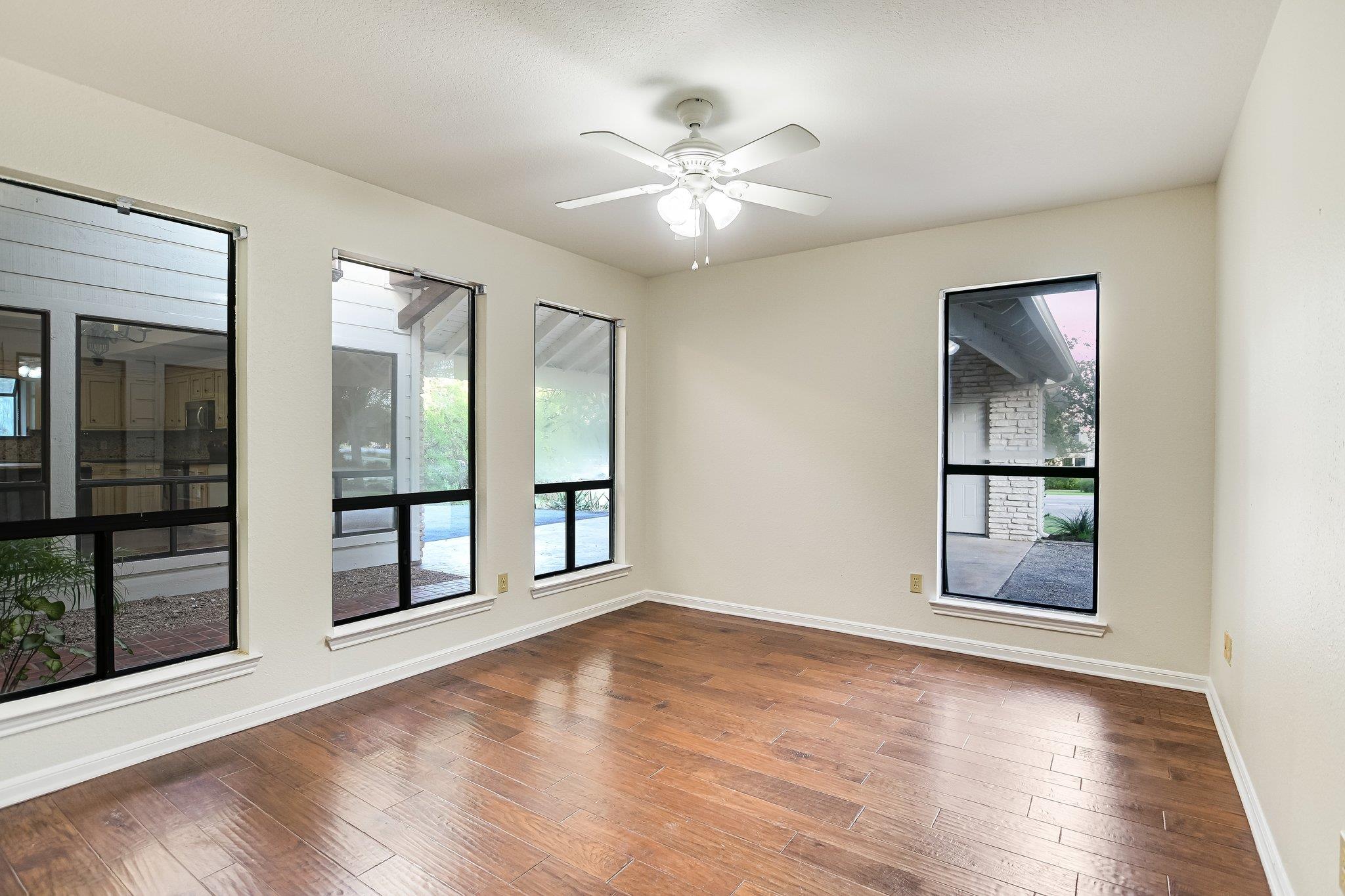 Austin, Texas 78734, United States, 3 Bedrooms Bedrooms, ,2 BathroomsBathrooms,Residential,Active,179486