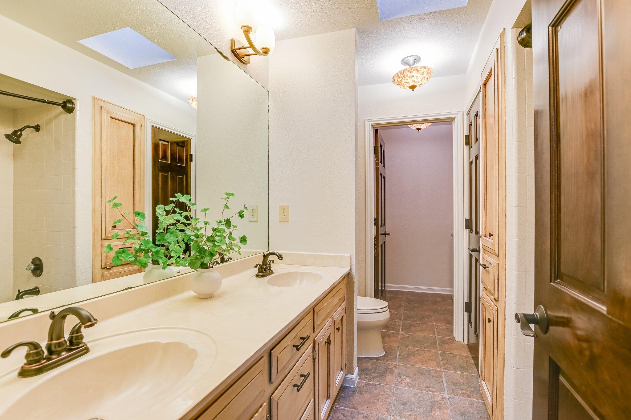 Austin, Texas 78734, United States, 3 Bedrooms Bedrooms, ,2 BathroomsBathrooms,Residential,Active,179486