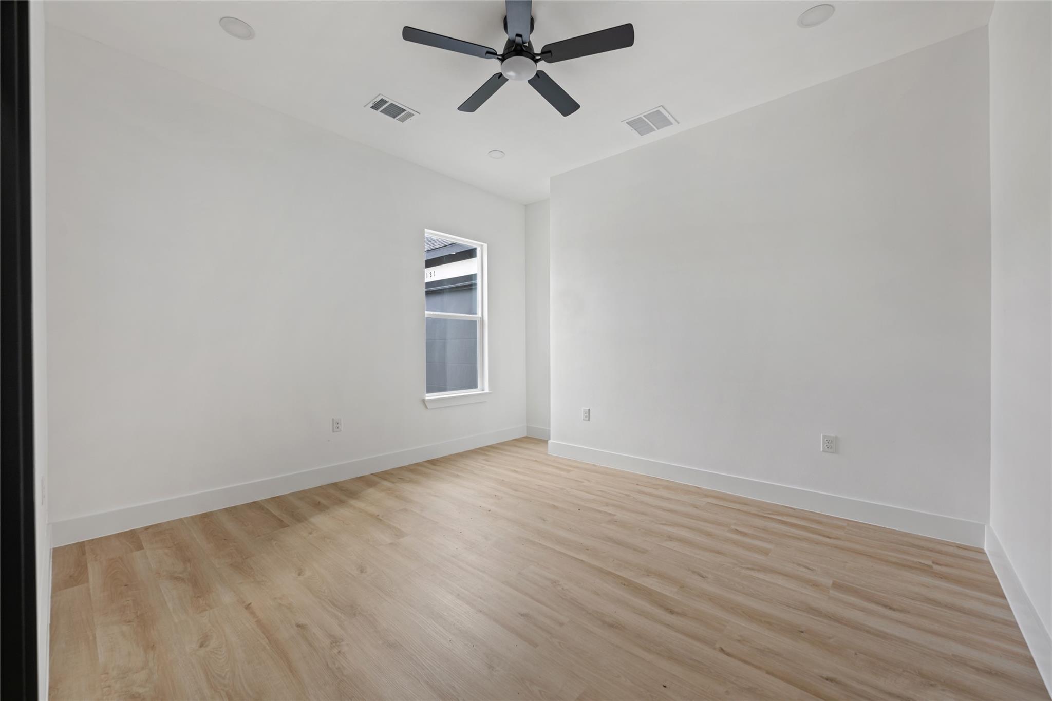 121 E Keomuku LN