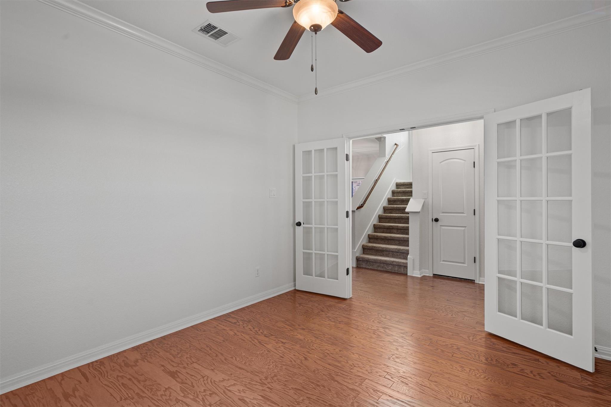 422 Village Commons BLVD