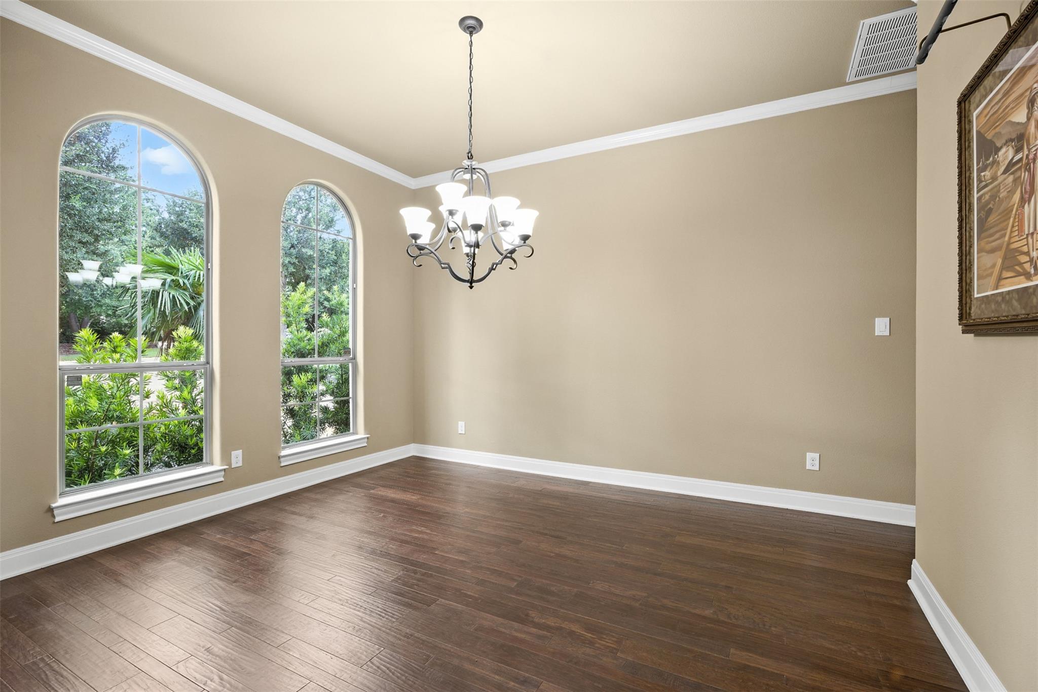 2116 University Club Dr.