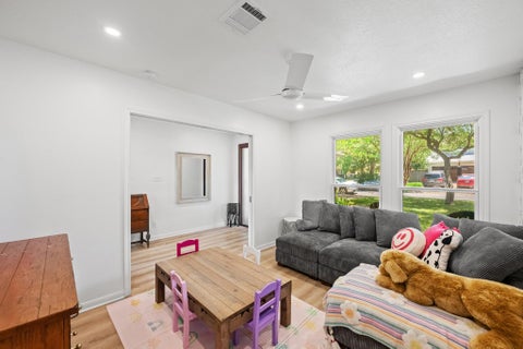 Tiny photo for 3106 Honey Tree LN, Austin, TX 78746 (MLS # 1175820)