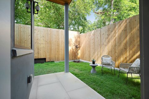 Tiny photo for 2405 E 22nd ST, Austin, TX 78722 (MLS # 1873934)