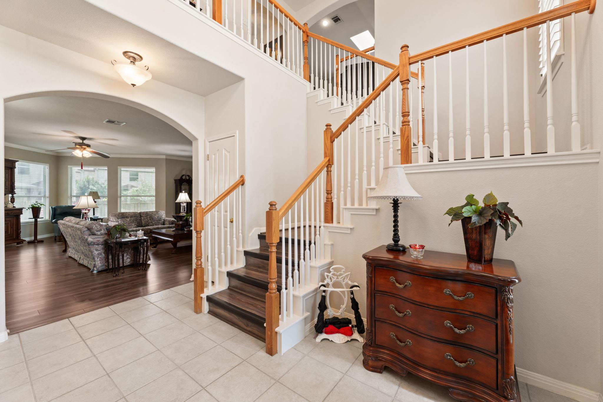 2907 Briona Wood LN