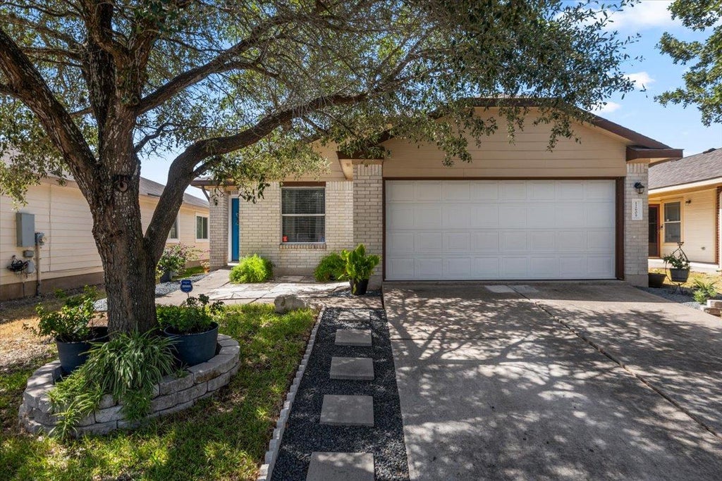 Photo of 12609 Campana DR, Del Valle, TX 78617 (MLS # 5557902)