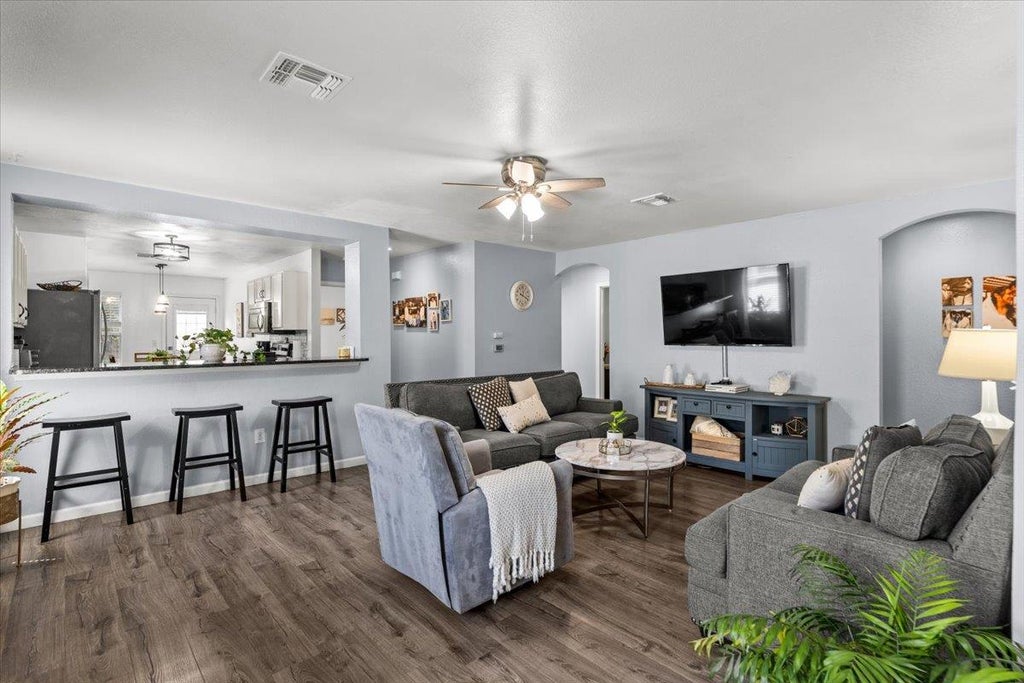 Photo of 12609 Campana DR, Del Valle, TX 78617 (MLS # 5557902)