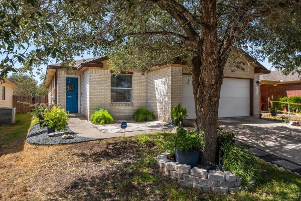 12609 CAMPANA DR, DEL VALLE, TX 78617 - Image b2dbf7f2ee62ff8b72d5eae279f6530e/3575619953