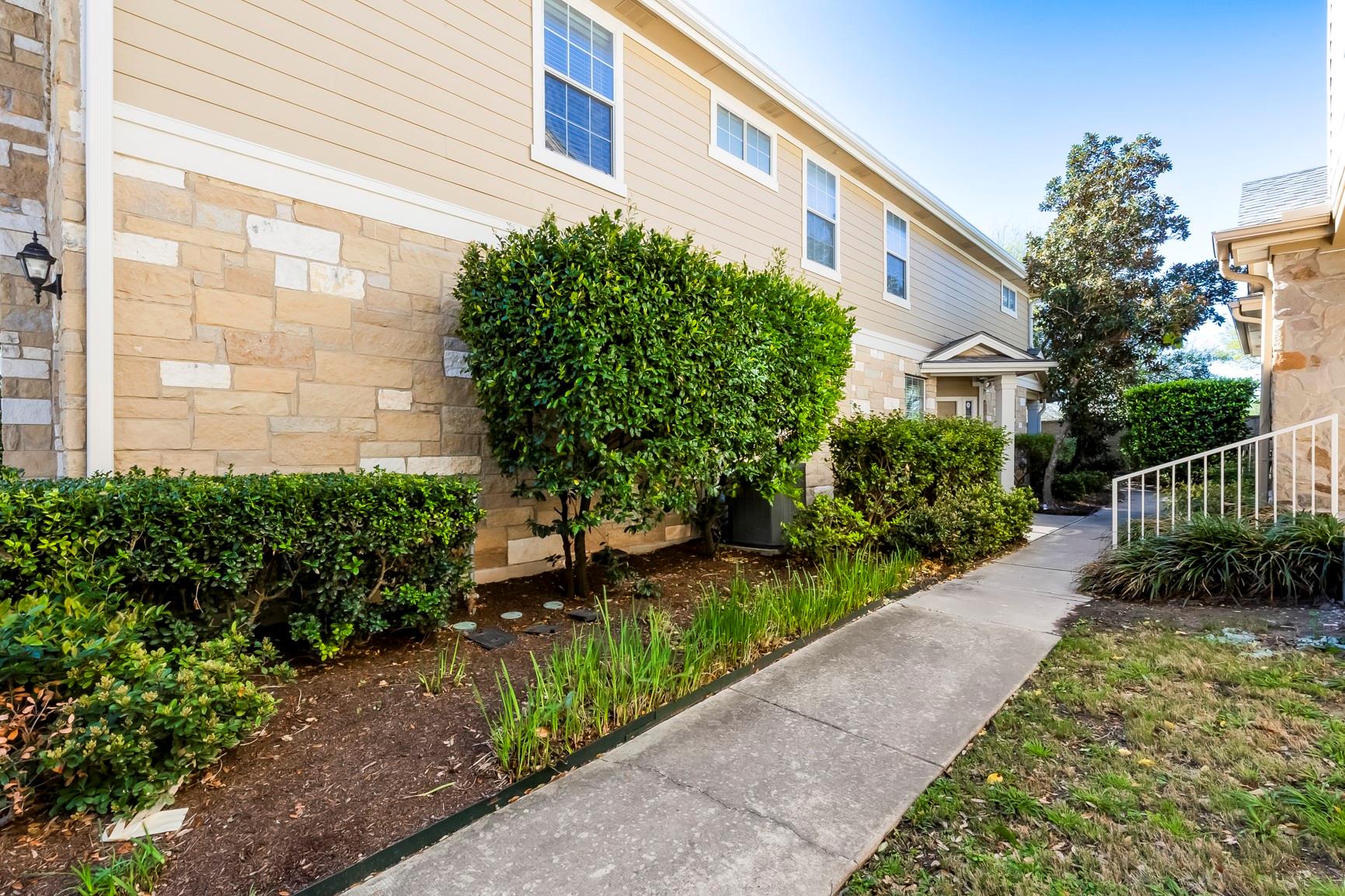 16100 S Great Oaks DR 102