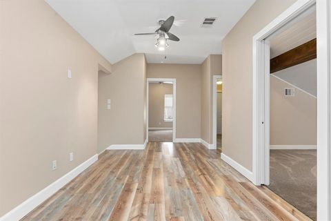 Tiny photo for 10101 Twin Lake LOOP, Dripping Springs, TX 78620 (MLS # 8354245)