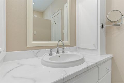 Tiny photo for 10101 Twin Lake LOOP, Dripping Springs, TX 78620 (MLS # 8354245)