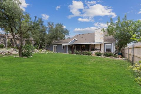Tiny photo for 10101 Twin Lake LOOP, Dripping Springs, TX 78620 (MLS # 8354245)