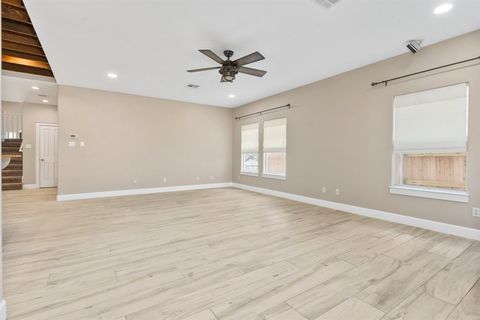 Tiny photo for 10101 Twin Lake LOOP, Dripping Springs, TX 78620 (MLS # 8354245)