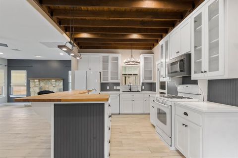 Tiny photo for 10101 Twin Lake LOOP, Dripping Springs, TX 78620 (MLS # 8354245)