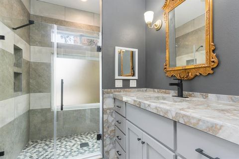 Tiny photo for 10101 Twin Lake LOOP, Dripping Springs, TX 78620 (MLS # 8354245)