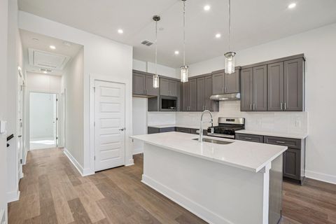 Tiny photo for 200 W 56th ST #2103, Austin, TX 78751 (MLS # 4069751)