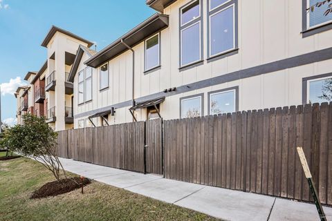 Photo of 200 W 56th ST #2103, Austin, TX 78751 (MLS # 4069751)