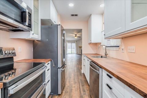 Tiny photo for 1601 Faro DR #1402, Austin, TX 78741 (MLS # 1649304)