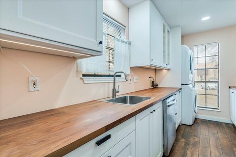 Tiny photo for 1601 Faro DR #1402, Austin, TX 78741 (MLS # 1649304)