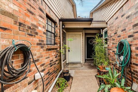 Tiny photo for 1601 Faro DR #1402, Austin, TX 78741 (MLS # 1649304)