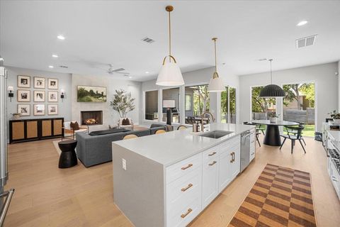 Tiny photo for 2906 Allison DR, Austin, TX 78741 (MLS # 2206723)
