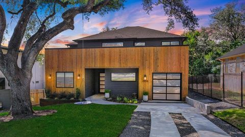Photo of 2906 Allison DR, Austin, TX 78741 (MLS # 2206723)