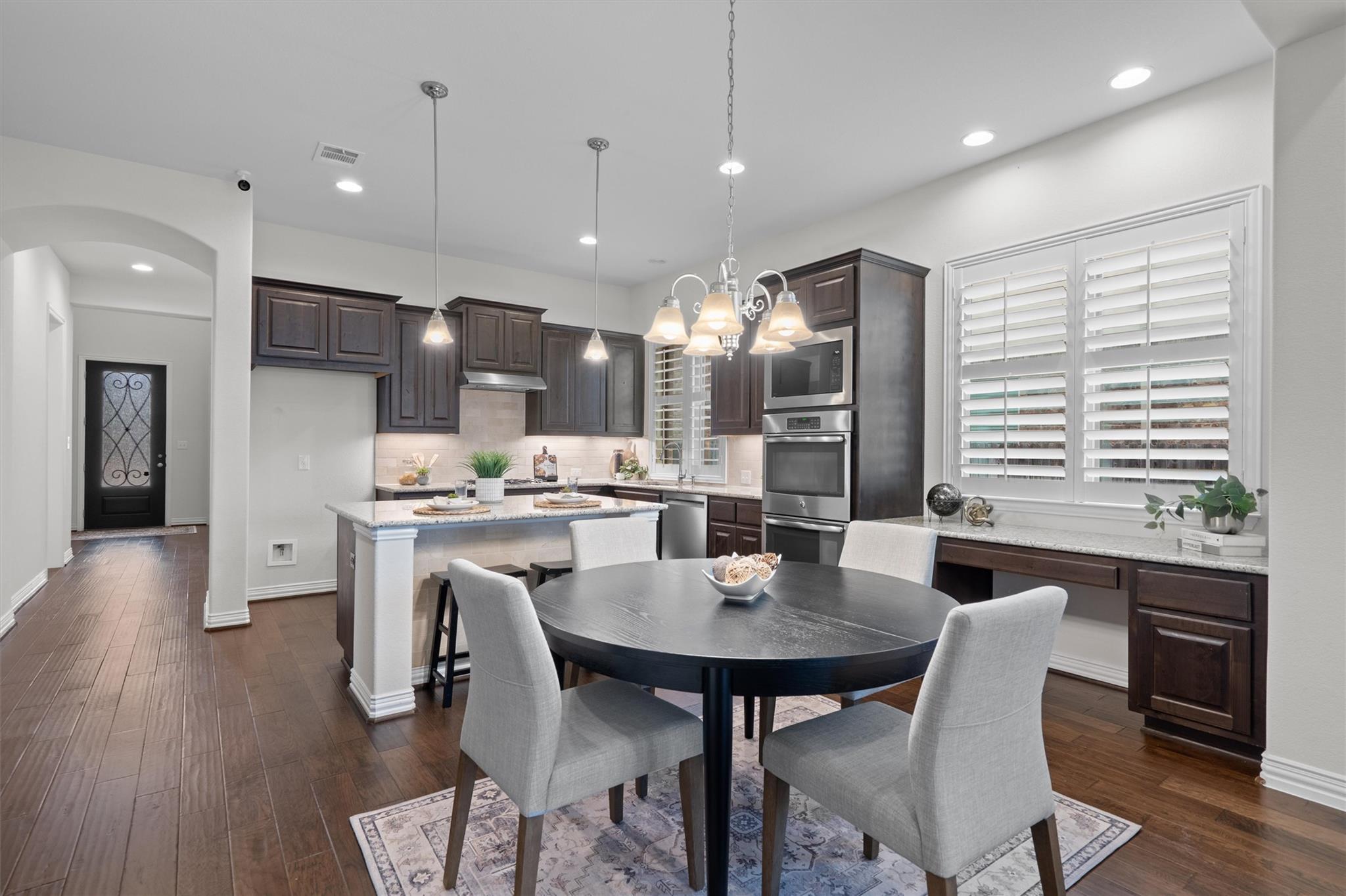 408 Miracle Rose WAY