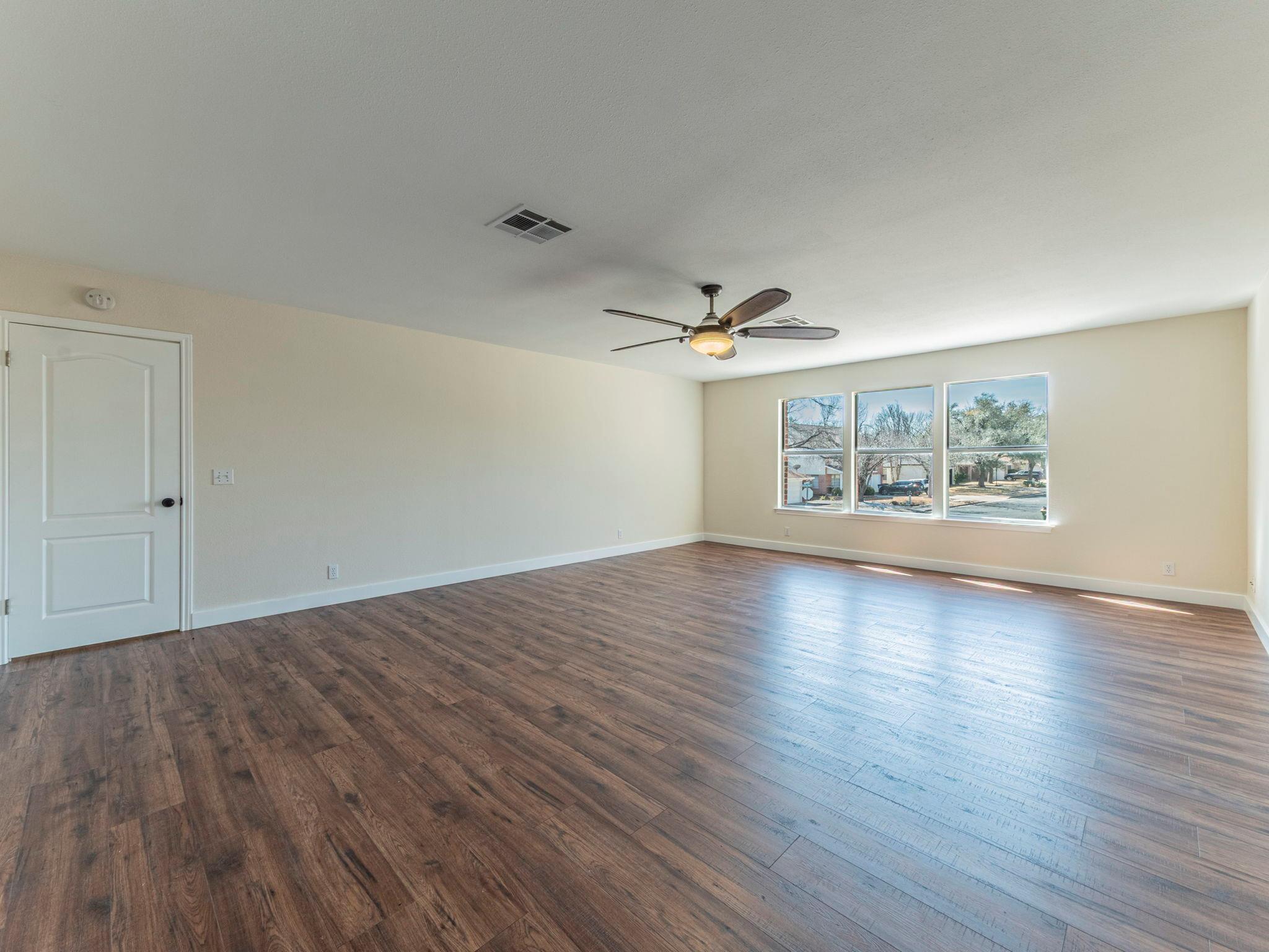 1810 Summer Rain DR