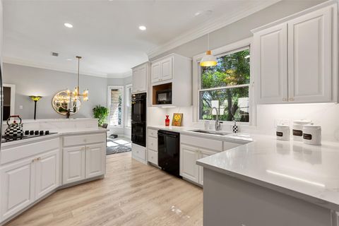 Tiny photo for 3 Grapewood CT, The Hills, TX 78738 (MLS # 2332353)