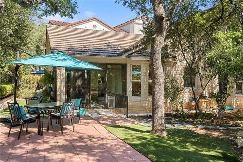 Photo of 3 Grapewood CT, The Hills, TX 78738 (MLS # 2332353)