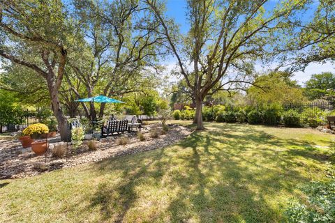 Tiny photo for 3 Grapewood CT, The Hills, TX 78738 (MLS # 2332353)