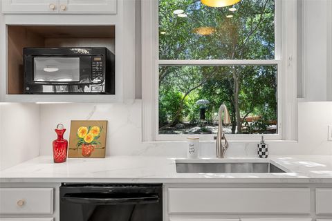 Tiny photo for 3 Grapewood CT, The Hills, TX 78738 (MLS # 2332353)