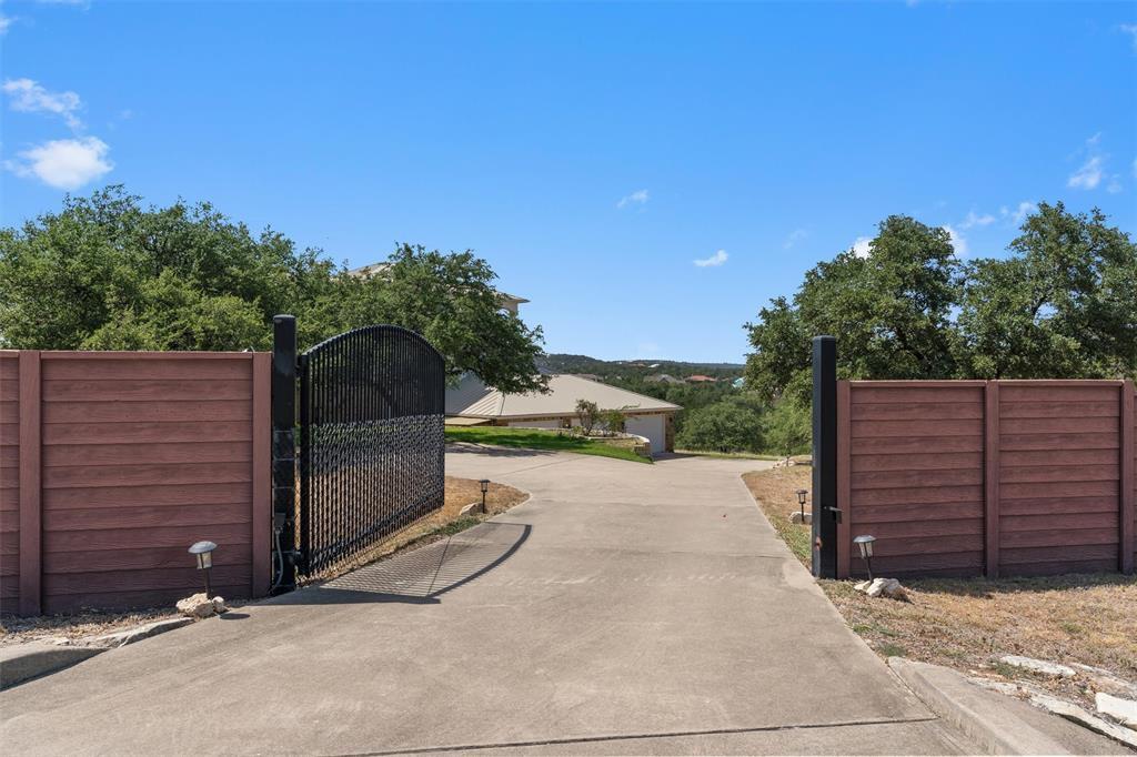 4922 Hidden Creek LN
