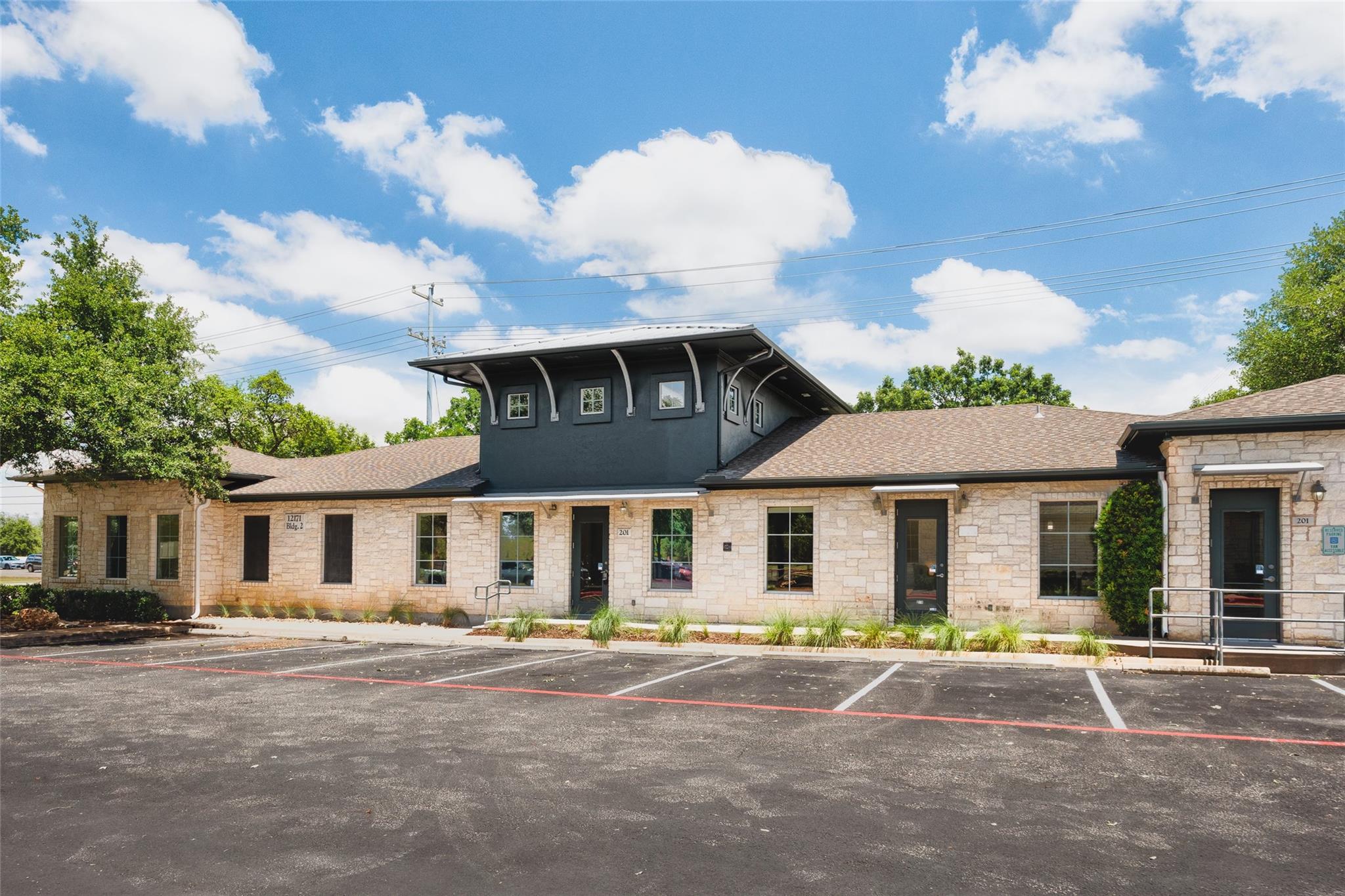 Photo 1 of 15 — 12171 W Parmer LN 102, Cedar Park, TX 78613