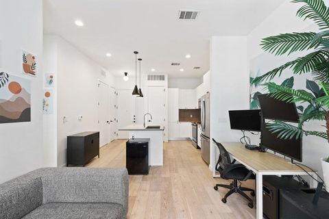 Tiny photo for 800 Embassy DR #413, Austin, TX 78702 (MLS # 2296795)