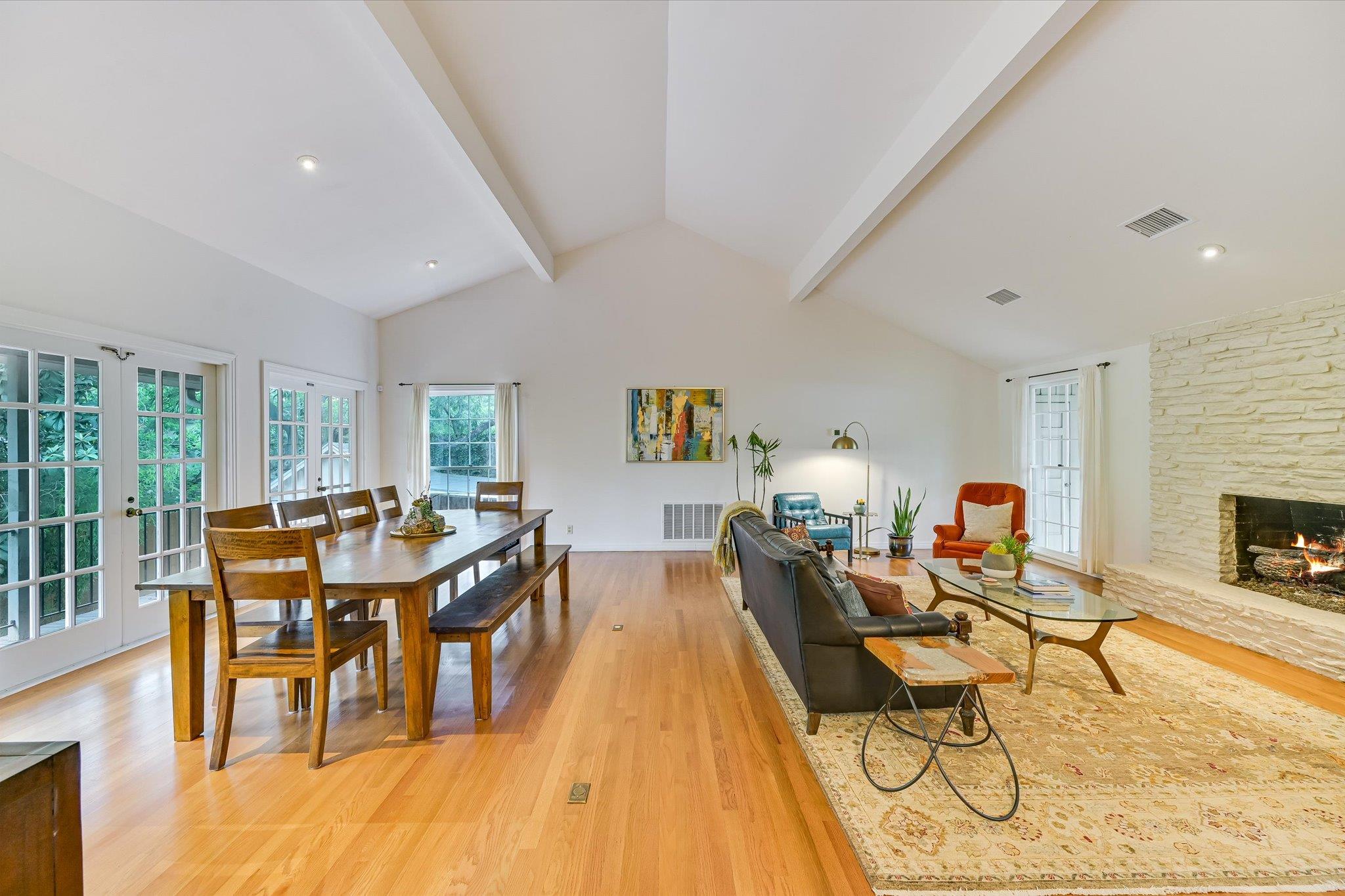 2004 Matthews DR