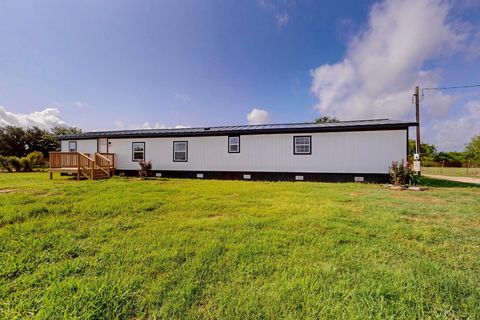 Photo of 885 Shiloh RD, Bastrop, TX 78602 (MLS # 3929333)